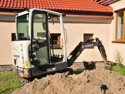 usługi minikoparką